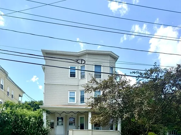 40 Orchard St, Chicopee, MA 01013