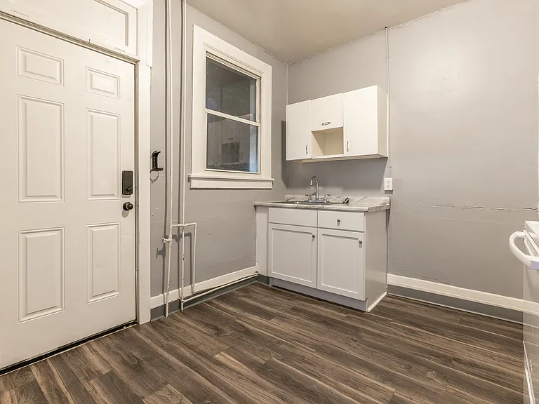 304 S Birmingham Ave #203 — Photo 5