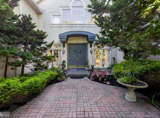 101 Renaissance Dr, Cherry Hill, NJ 08003