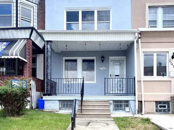 2745 S 71st St, Philadelphia, PA 19153