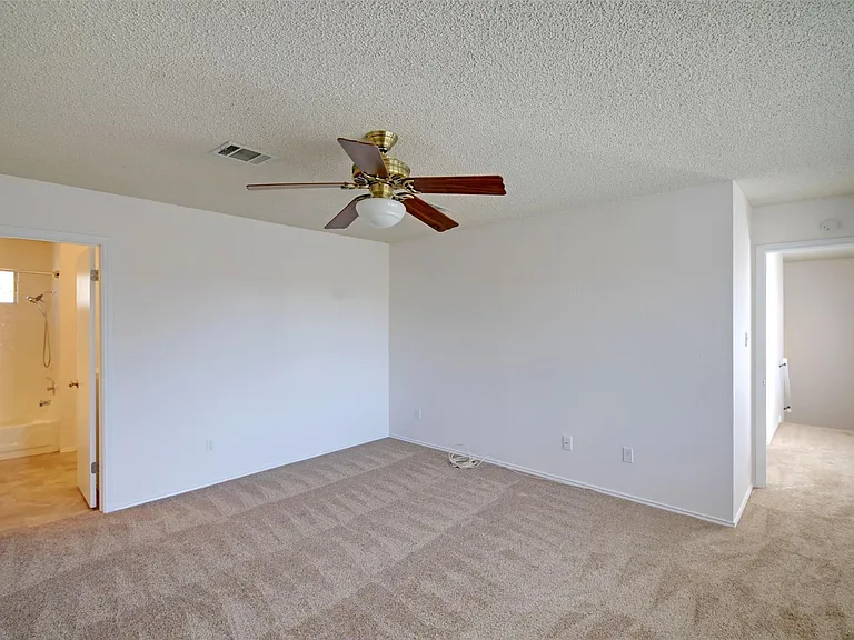 8800 Peppergrass Cv — Photo 26