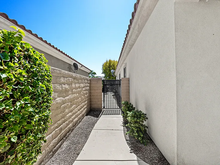 40139 Calle Mandrina — Photo 27