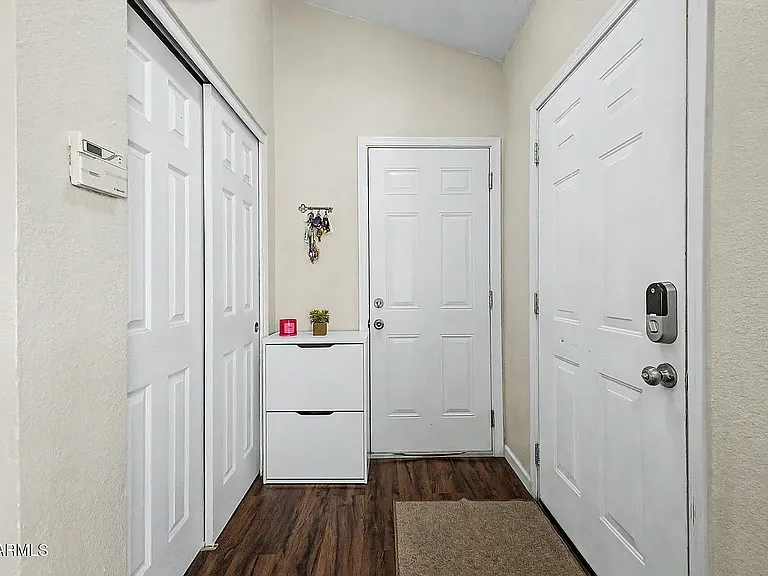 10008 W Kino Ln — Photo 18