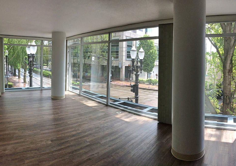 Living/Dining Area