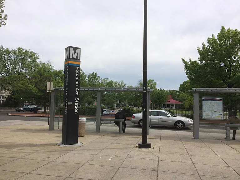 Pennsylvania Ave SE — Photo 15