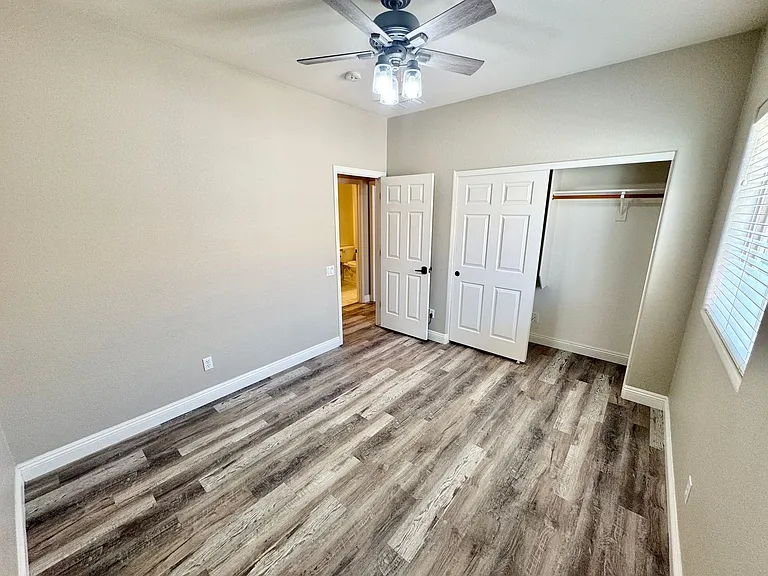 847 E La Costa Pl — Photo 24