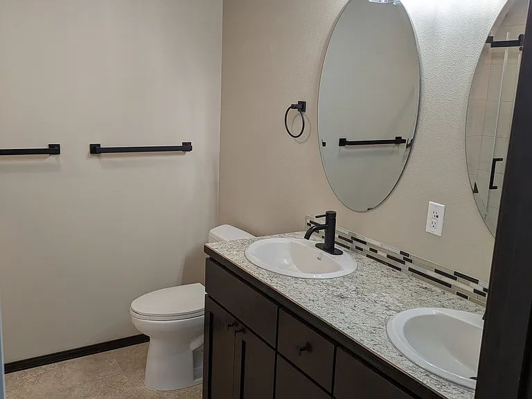 1025 Loganberry Ln — Photo 13