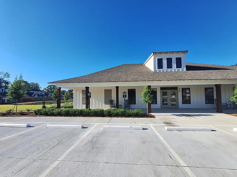 8028 Pine Valley Dr — Photo 16
