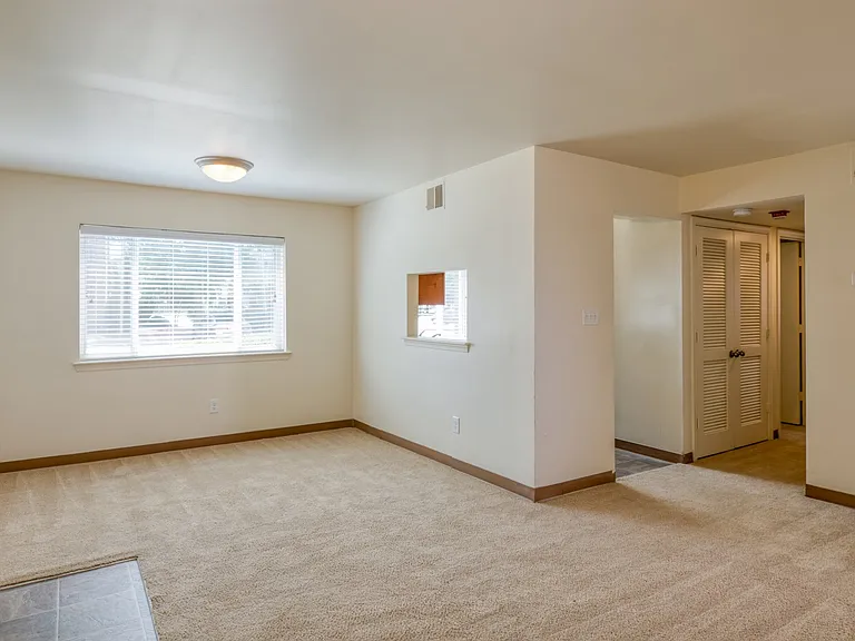 Mission College Apartments — Photo 11