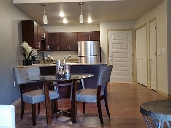 5th image of 4033 Monona Dr #304