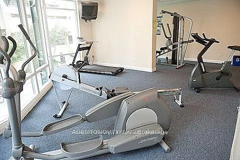 1121 Bay St #405 — Photo 30