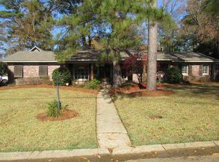 2402 Wild Valley Dr, Jackson, MS
