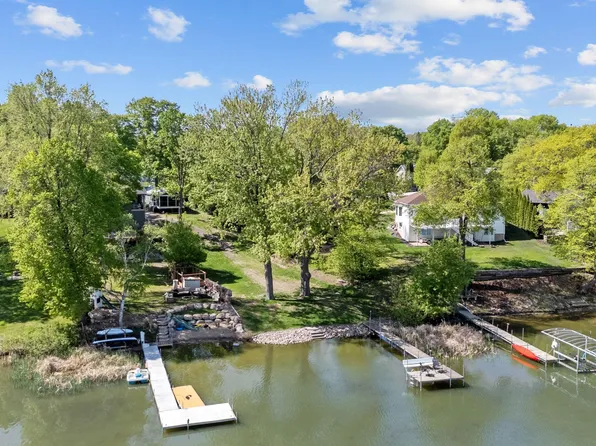 5930 Beachwood Rd, Mound, MN 55364