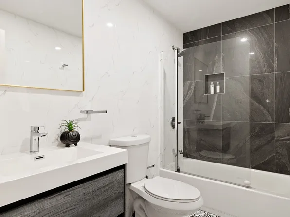 172 Schaefer Street image 10 of 23