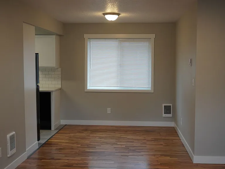 3702 NE 132nd Ave — Photo 3