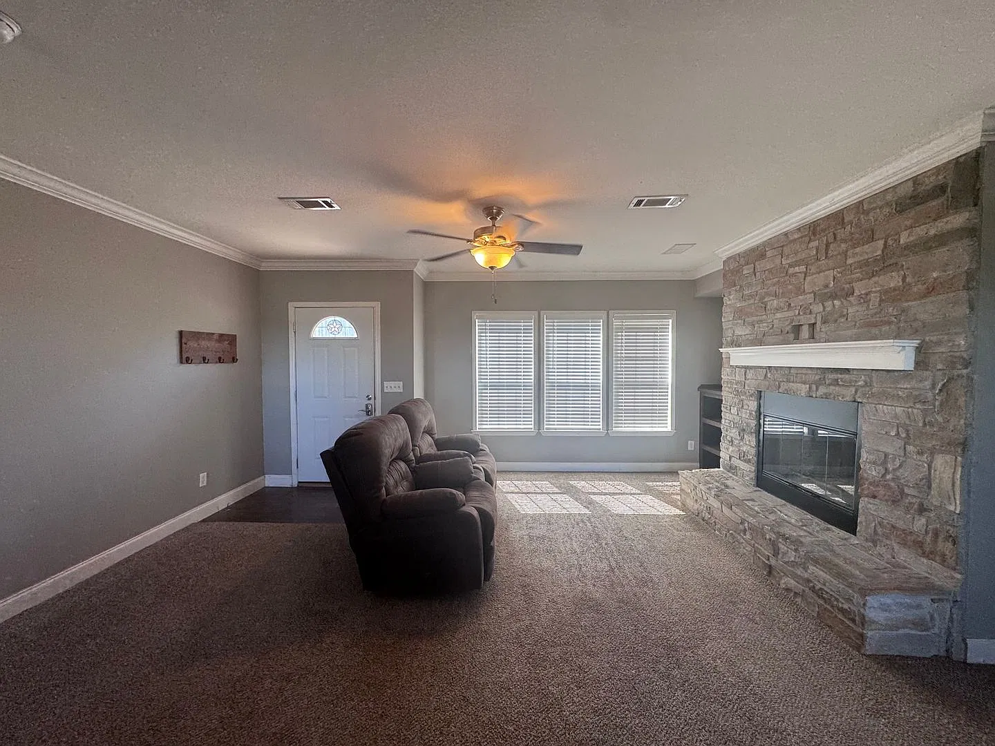 Hill Country Retreat on Acreage in Bandera — Photo 3