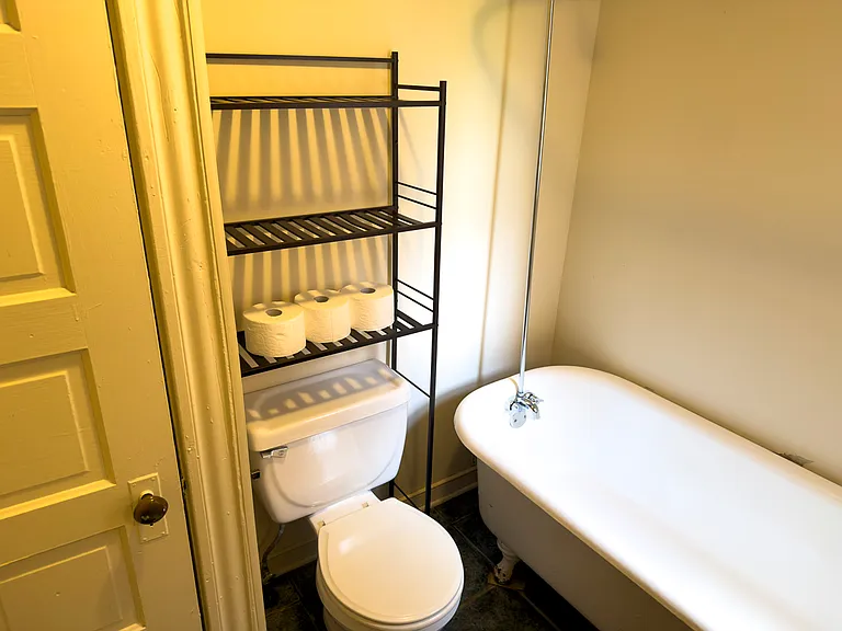 3204 Stuart Ave #B — Photo 4