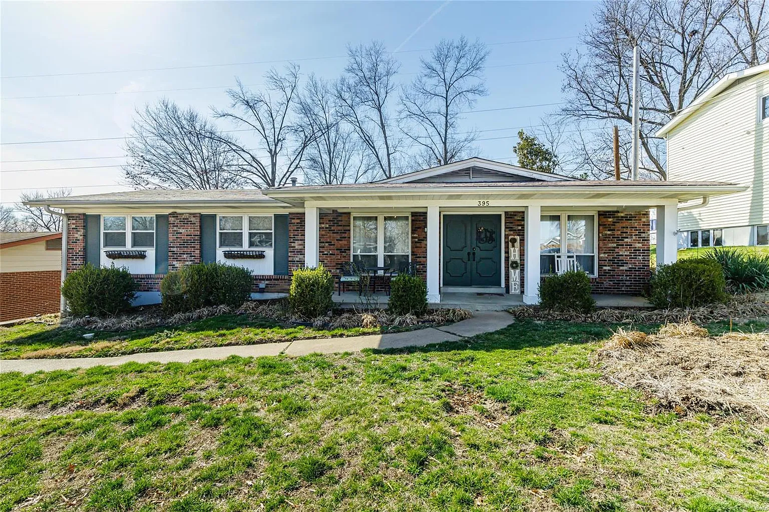 395 Crestbury Dr photo 1