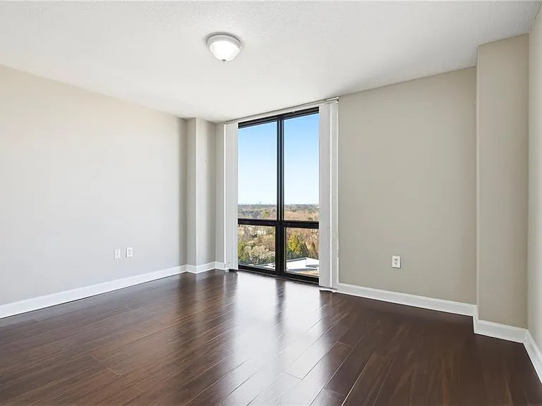 2870 Pharr Court South NW #NW-2001-2001 — Photo 10