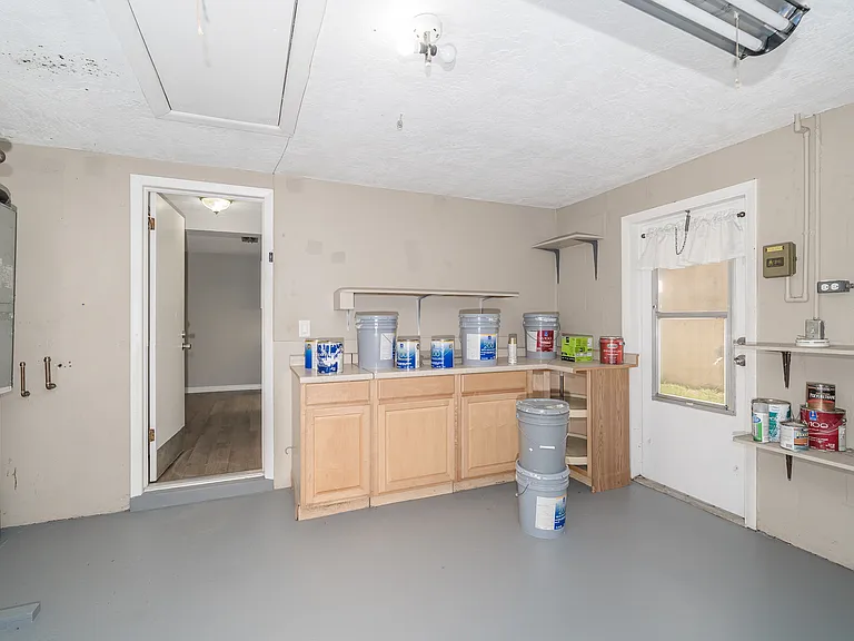 7911 Foxwood Dr — Photo 27