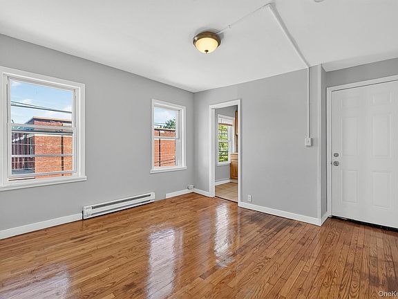4th image of 155 Chambers Street