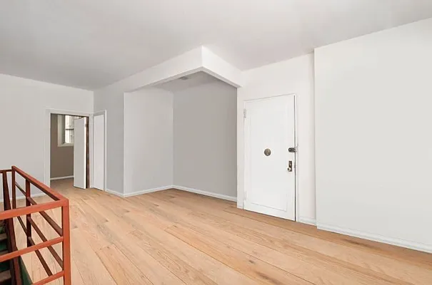 Rented by Compass | media 16