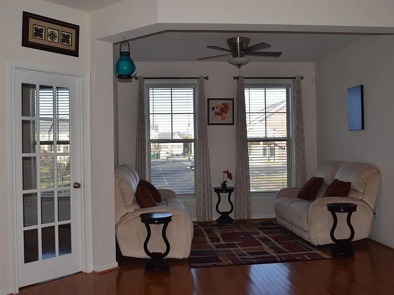 42641 Macauley Pl — Photo 20