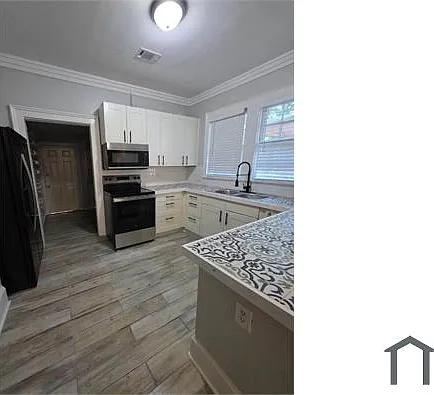 3 bed, 1300 sqft, $1,375 — Photo 4