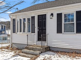 14 Bowen Pl, Leominster, MA 01453