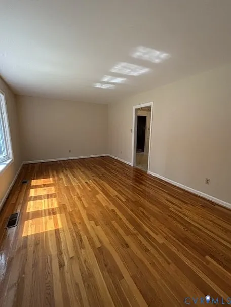 3 bed, 1.5 bath, 1812 sqft, $1,800 — Photo 4