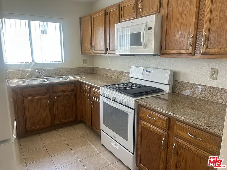 8515 Saturn St #102 — Photo 5