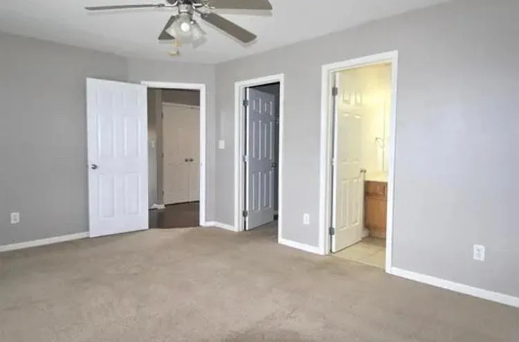 428 Greathouse Dr — Photo 23