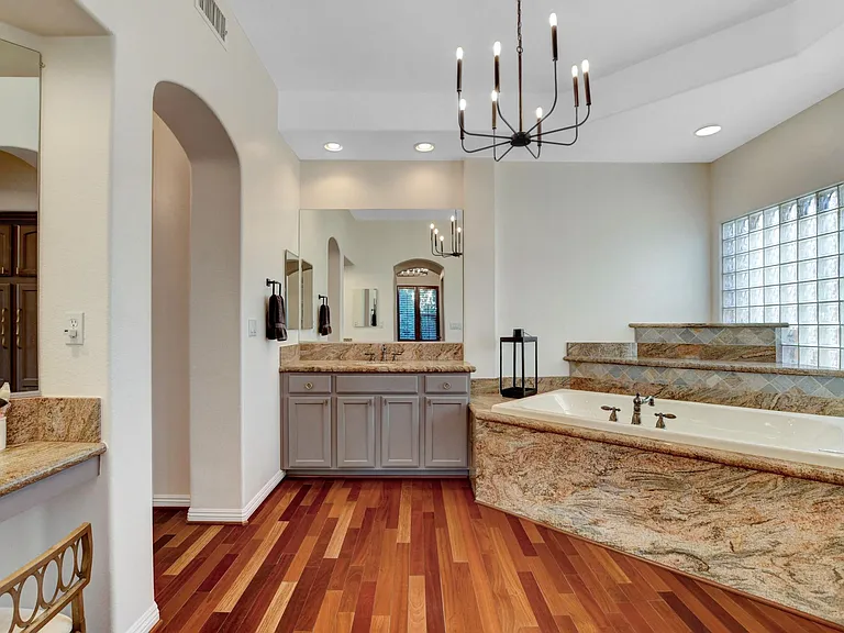 308 Round Stone Ct — Photo 42