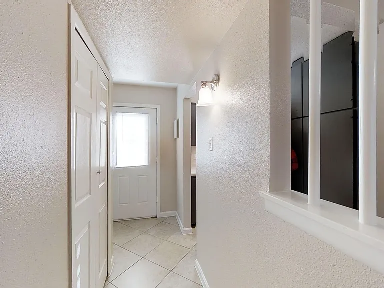 Verano at the Heights Apartments — Photo 59