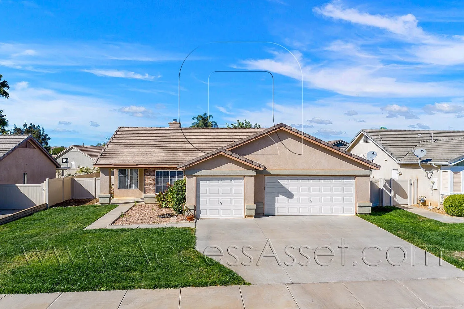 Stunning Single-Story Home with a Three-Car Garage in Winchester — Photo 1