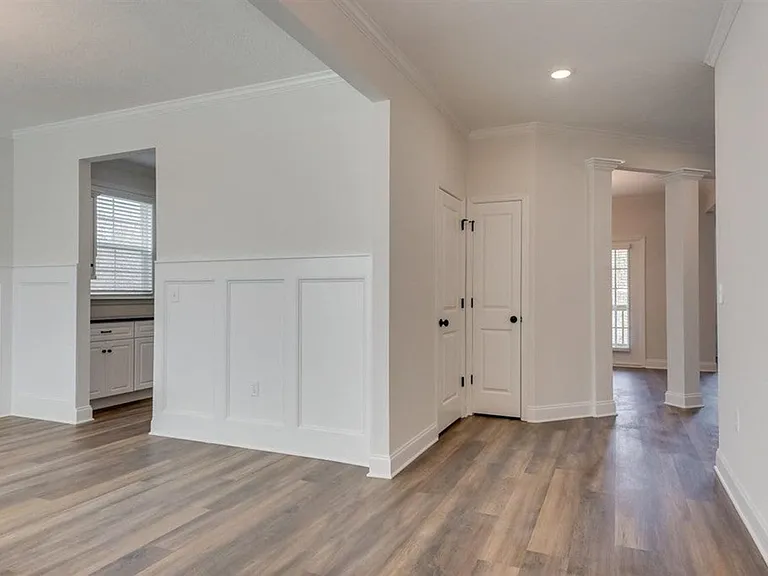 1011 Spotswood Cir — Photo 42