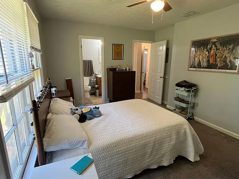 139 Barrington Pl #3 — Photo 28