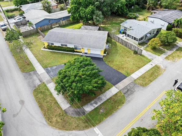 1800 SW 10th Court, Fort Lauderdale, FL 33312