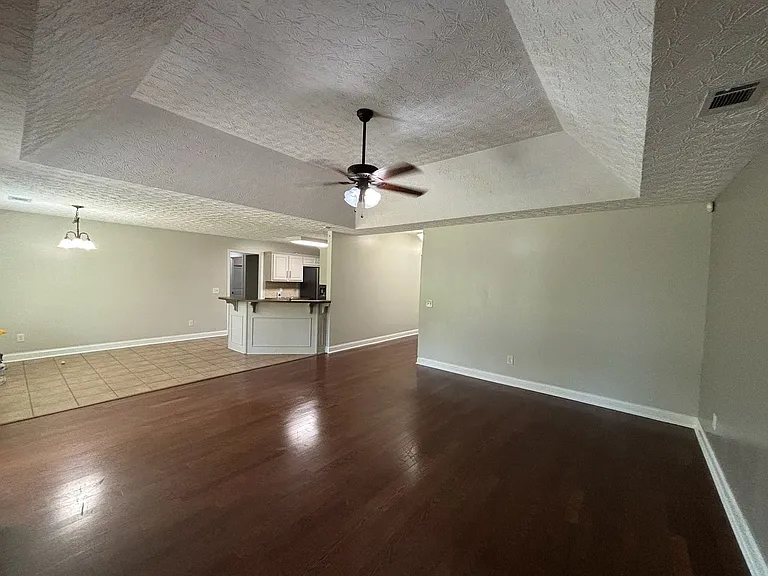 39 Taylor Way — Photo 11