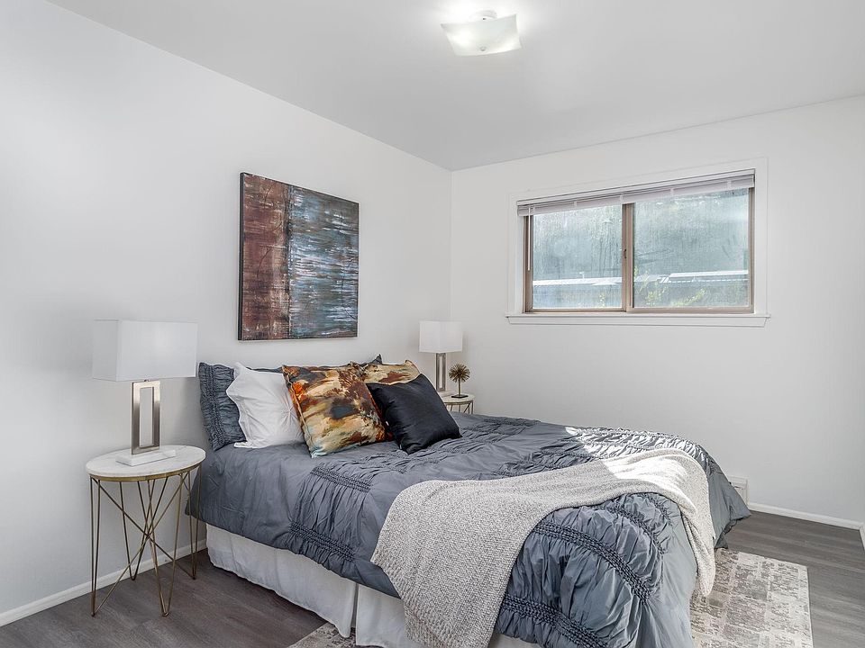 Spacious bedroom showing with Queen size bed