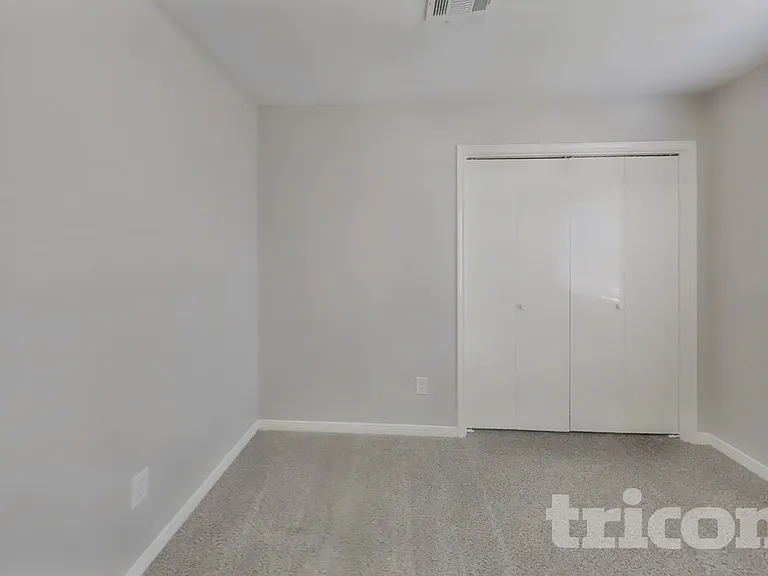 7114 River Garden Dr — Photo 10