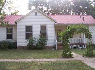 203 S Grant St, Enterprise, KS 67441