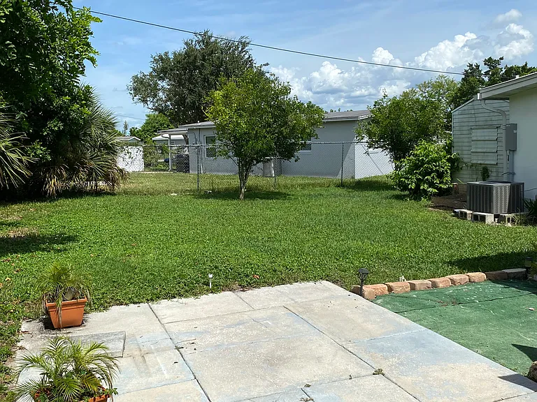 21928 Felton Ave — Photo 9