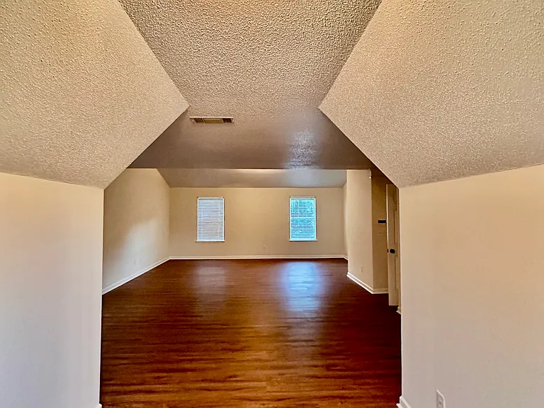 4667 Galleon Xing — Photo 8