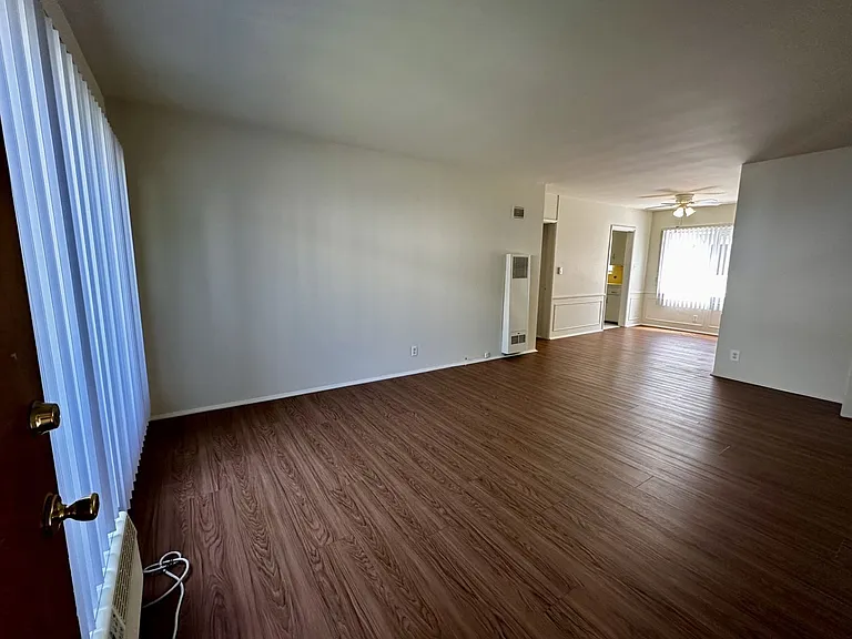 1116 N Louise St — Photo 5