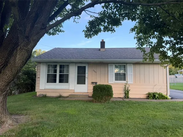 7421 Sierra Madre Trl, Youngstown, OH 44512