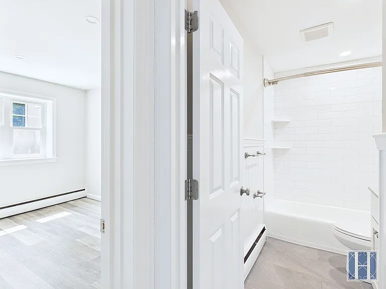1395 Furnace Brook Pkwy — Photo 9