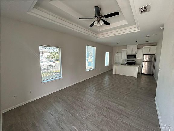 3rd image of 5609 Sandpiper Ave #3