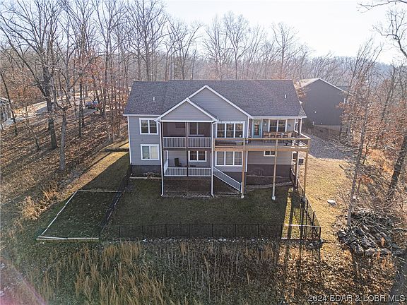 3rd image of 75 Briarwood Ct