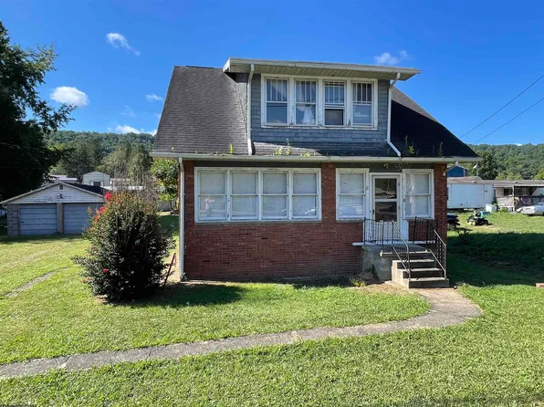 8 Skin Creek Rd, Weston, WV 26452